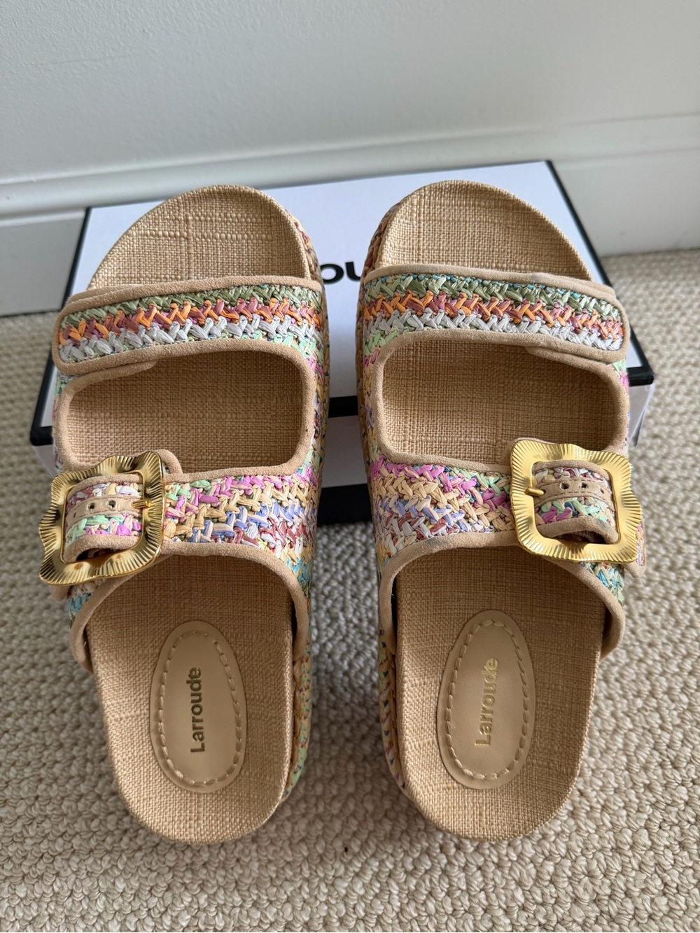 New in Box Larroude Multicolor Woven Buckle Slide Sandals - Tan Base size 9.5 - Picture 2 of 7